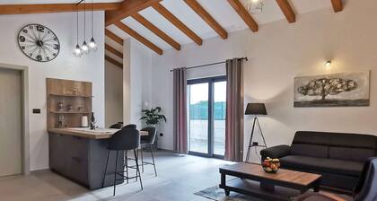 Vacation home with pool for 4 in Bale near Rovinj