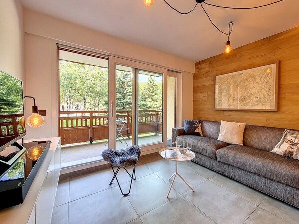 テレビ、ステレオ