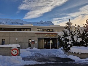 Exterior - Cozy apartment with balcony and covered parking (Flaine)