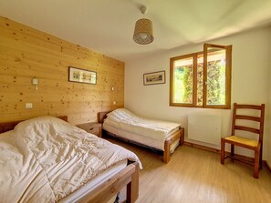 2 bedrooms - Spacious 3-Room Duplex, 4 Pers., Ski-In, Balcony (Saint-Martin-de-Belleville)