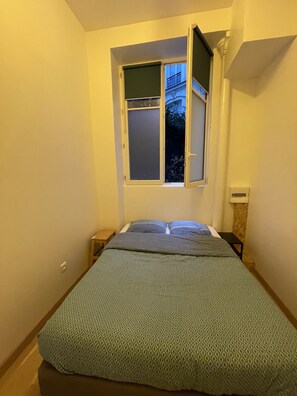 2 Schlafzimmer, Schreibtisch, Bügeleisen/Bügelbrett, kostenloses WLAN