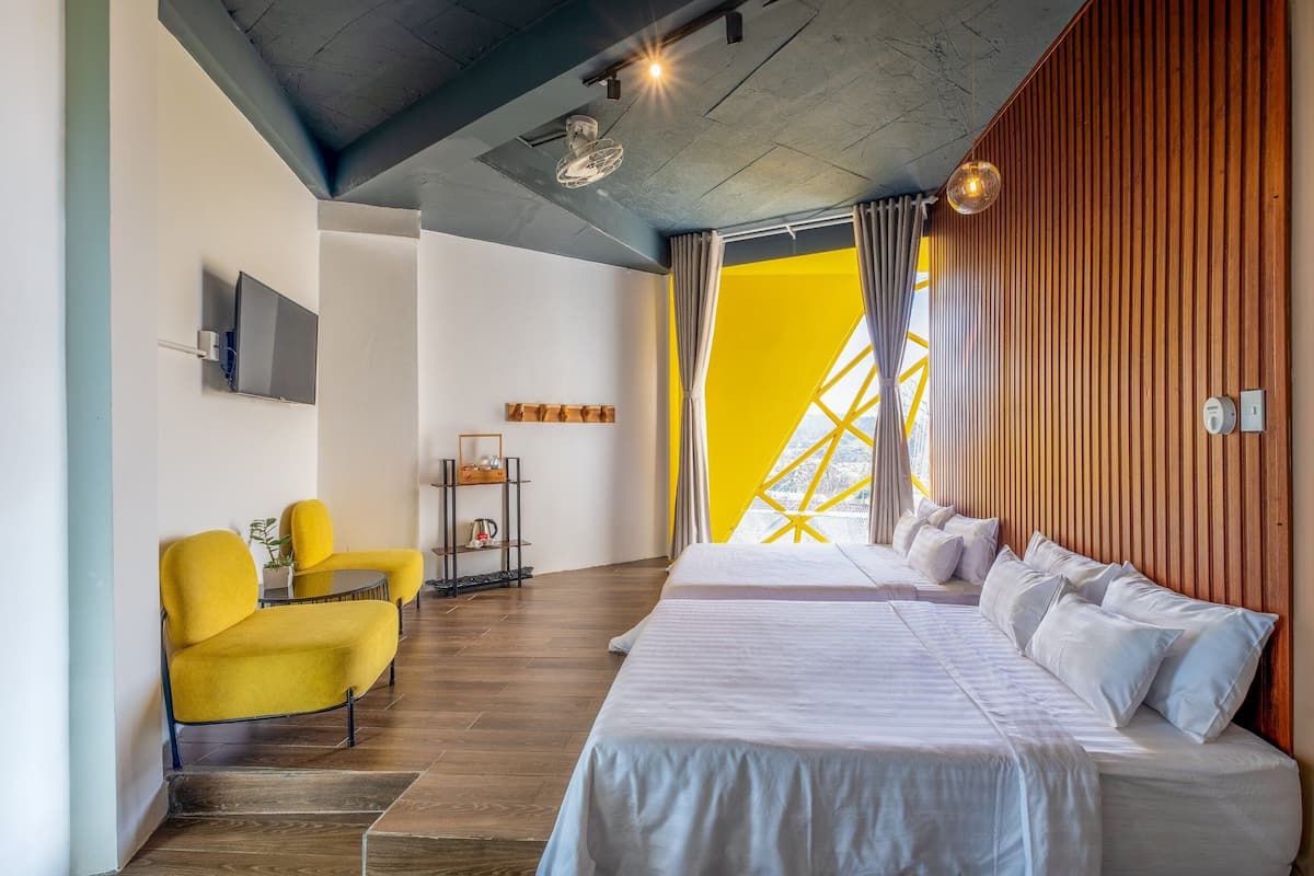 Habitación familiar, vista a la montaña | Sábanas italianas Frette y ropa de cama de alta calidad