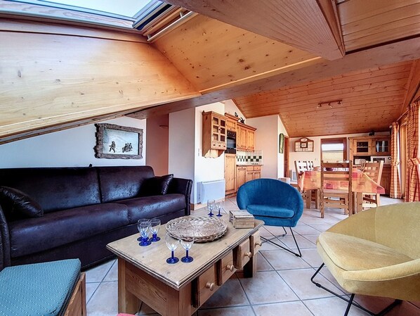 TV - Spacious apartment near slopes with balcony for 8 people (Les Menuires)