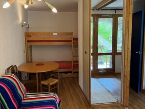 Interior - Divisible studio for 4 in the station center, pets allowed (Belle Plagne)