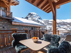 Outdoor dining - Chalet for 8, Sauna, Parking, Wifi (Saint-Martin-de-Belleville)