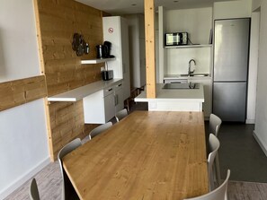 Kühlschrank, Ofen, Herdplatte, Geschirrspüler
