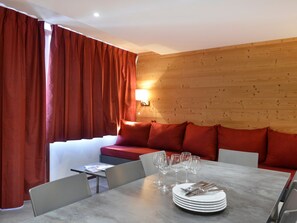 تناول الطعام