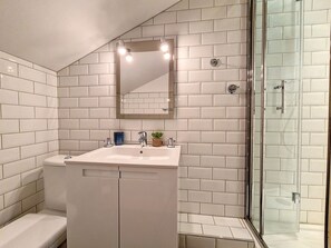 Hair dryer, towels