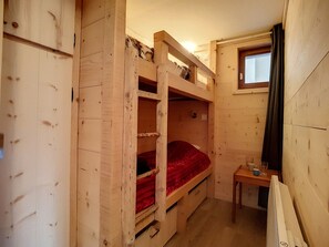 1 bedroom - Cozy apartment at the foot of the slopes with balcony, 6 pers (Les Menuires)