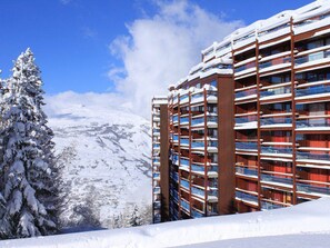Exterior - 2-Room Apartment · Balcony · Free Wifi (Les Arcs 1800)