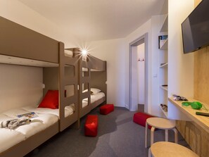 1 bedroom
