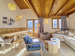 TV, DVD player - Renovated apartment 8 ppl · Near slopes · Balcony · Sauna (Les Menuires)
