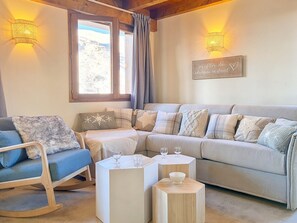 TV, DVD player - Renovated apartment 8 ppl · Near slopes · Balcony · Sauna (Les Menuires)