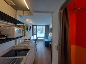 Interior - Quiet studio near slopes with balcony and WIFI (Les Arcs 1800)