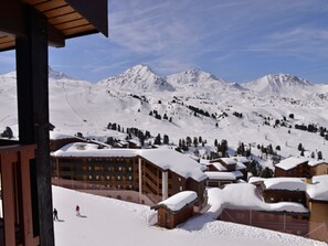 View from property - Ski-in/Ski-out apartment, balcony, sleeps 6 (Belle Plagne)