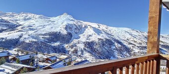 Spacious apartment, near slopes, balcony, sleeps 10, sauna, hammam, WIFI
