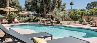 Grand Palms - Luxury Scottsdale Estate w/ Pool