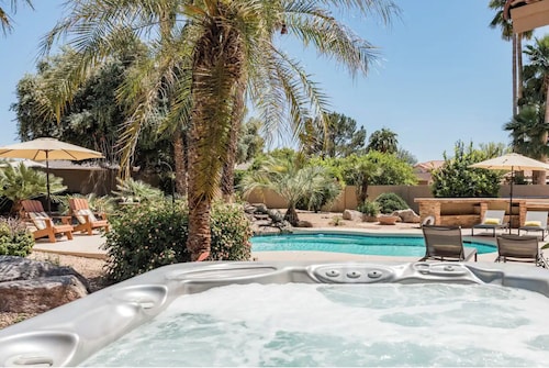Grand Palms - Luxury Scottsdale Estate w/ Pool
