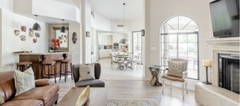 Grand Palms - Luxury Scottsdale Estate w/ Pool