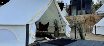 Glamor camping restaurants 2 min away