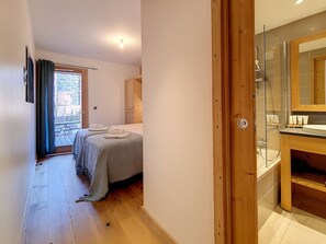 7 bedrooms, free WiFi