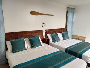 4 bedrooms, free WiFi, bed sheets