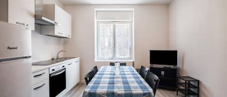 Fridge, stovetop, cookware/dishes/utensils