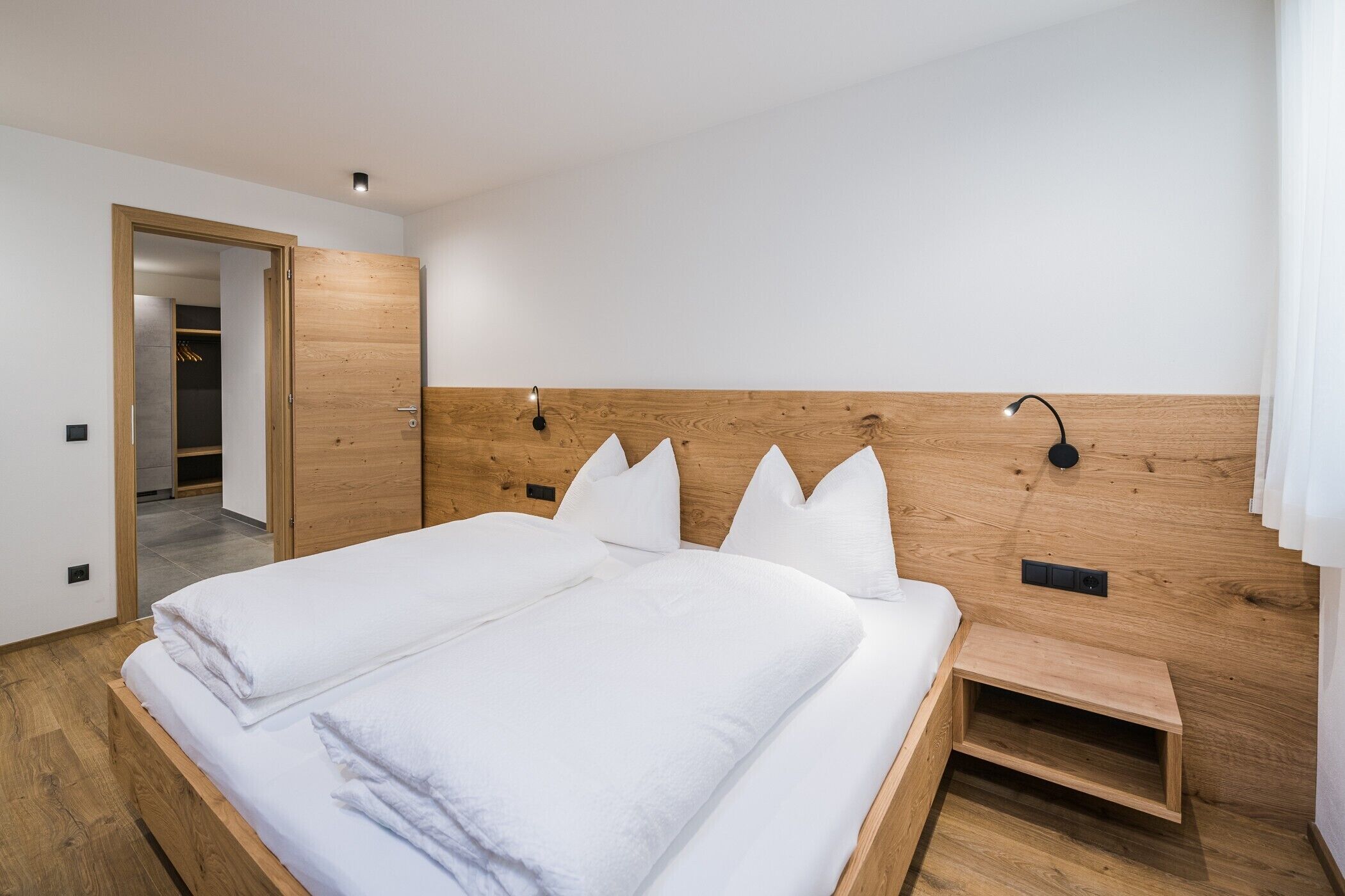 2 Schlafzimmer, kostenloses WLAN, Bettwäsche, Rollstuhlgeeignet