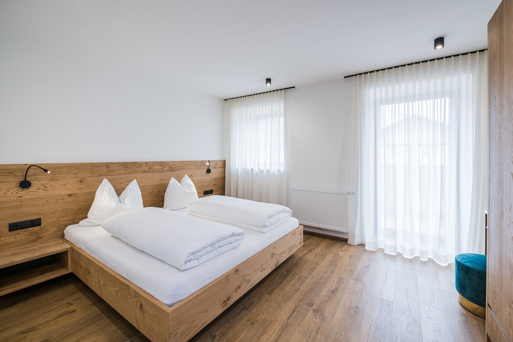 3 habitaciones, wifi gratis, ropa de cama y acceso para silla de ruedas 