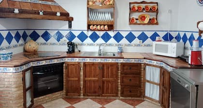 Ferienhaus La Reconquista mit Pool, Garten und WLAN