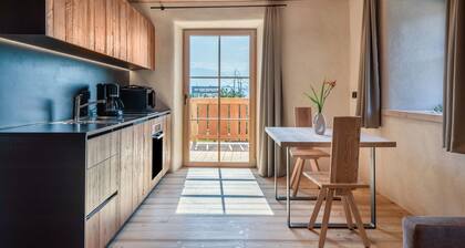 Apartment Egger an der Lahn - Dolomiten with Mountain View, Terrace & Wi-Fi