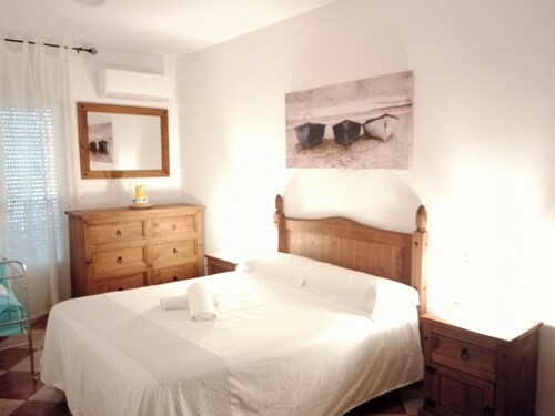 Holiday Home Nuevas Poblaciones with Mountain View, Pool & Wi-Fi