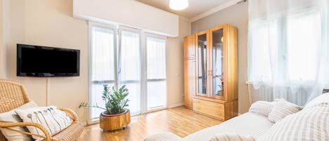 1 chambre, fer et planche à repasser, Wi-Fi gratuit, draps fournis
