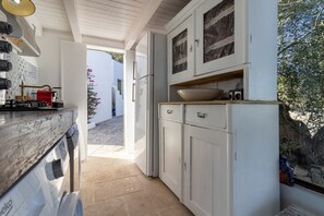 Kühlschrank, Ofen, Herdplatte, Geschirrspüler