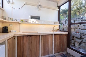 Kühlschrank, Ofen, Herdplatte, Geschirrspüler