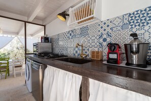 Køleskab, ovn, kogeplade, opvaskemaskine