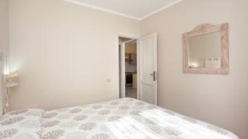 2 camere, ferro/asse da stiro, Wi-Fi gratuito, lenzuola