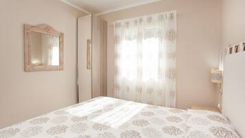 2 camere, ferro/asse da stiro, Wi-Fi gratuito, lenzuola