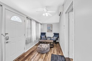 Interior - Cozy Coastal Cottage Steps From The Beach, Off Street Parking, Beach Badges (Seaside Heights)