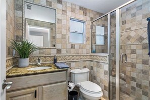 Een douche, een haardroger