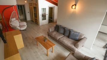 Royal Room | Living area | Heated floors