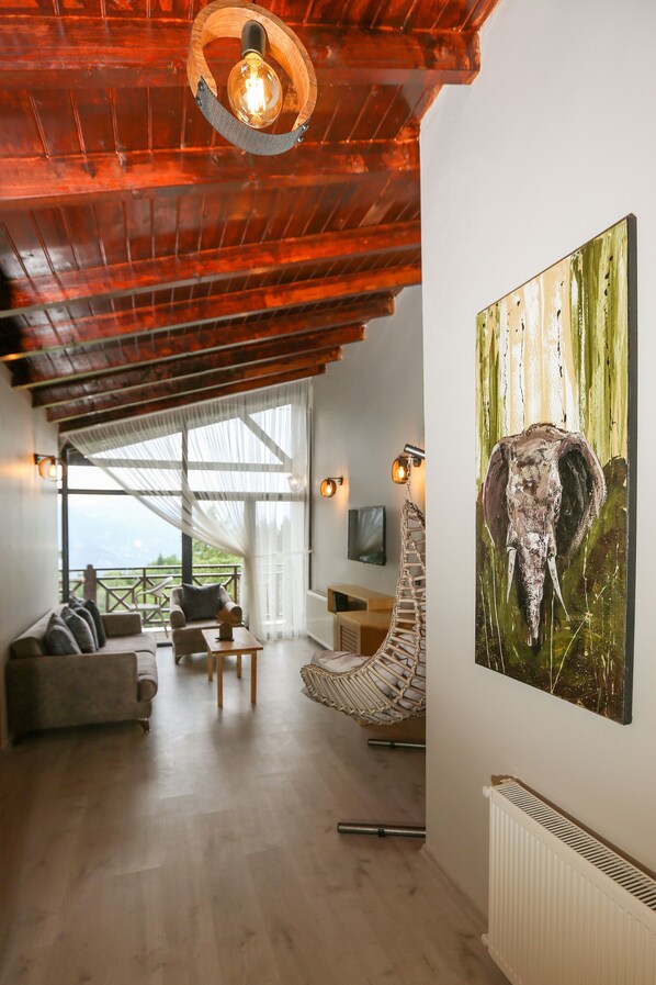 Royal Room | Individually decorated, desk, laptop workspace, bed sheets - Ispendam Tess Otel (Maçka)