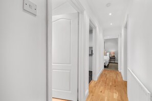 Apartment | Living area - The Old Street Apartment (London)