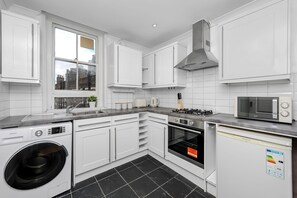 Apartment | Private kitchen - The Old Street Apartment (London)