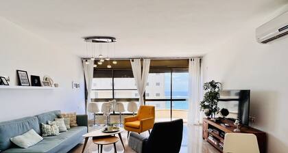MIKLAT Elegant Apt with Balcony & Sea View by FeelHome