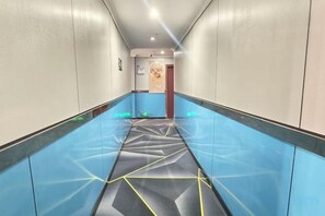 Unclassified image, 4 of 31, button - the 80youth Chain Hotel from Dongguan (Dongguan)