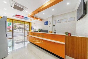 Unclassified image, 5 of 31, button - the 80youth Chain Hotel from Dongguan (Dongguan)
