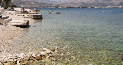 Holiday apartment Slatine for 1 - 5 persons with 2 bedrooms - Holiday apartment in one or multi-fami