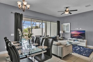 Townhome, Multiple Beds, Pool Access, Garden View (Captivating Captiva) | Living area