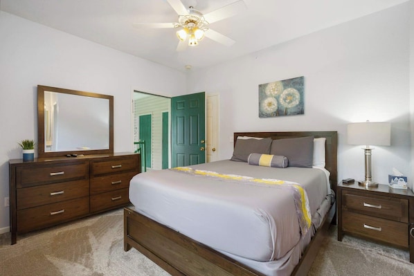 Condo, Multiple Beds, Balcony, Golf View (Holiday Ridge Retreat 10) | 2 bedrooms, individually decorated, individually furnished, free WiFi